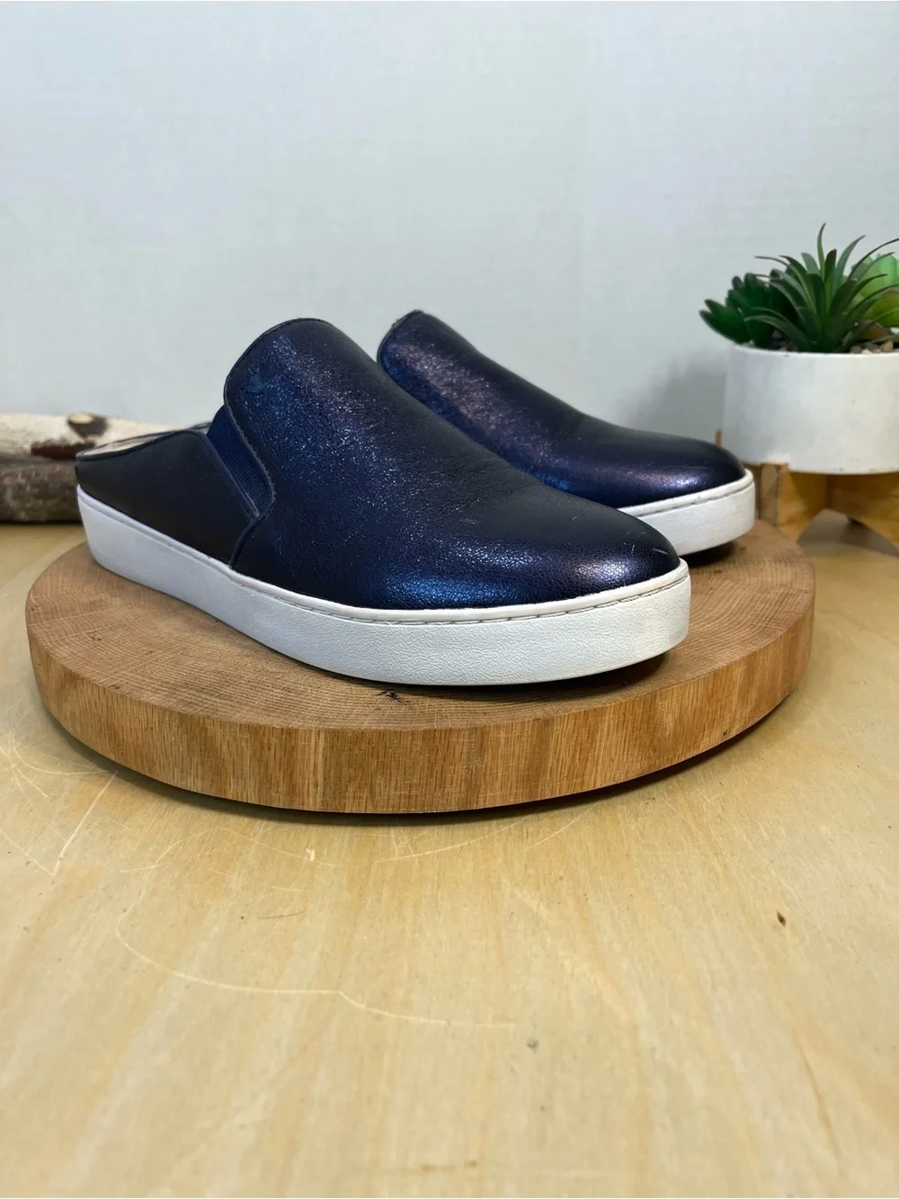 Vionic Splendid Dakota Metallic Navy Blue Slip On Sneaker Mule Shoes Size 8 - Picture 8 of 16